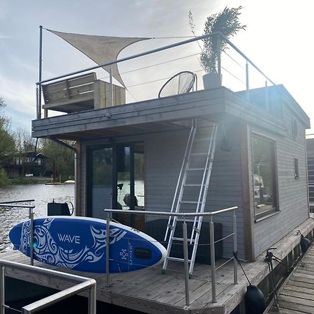 Hausboot Off Im Diamantgraben An Der Elbe Hotel Hamborg Eksteriør billede