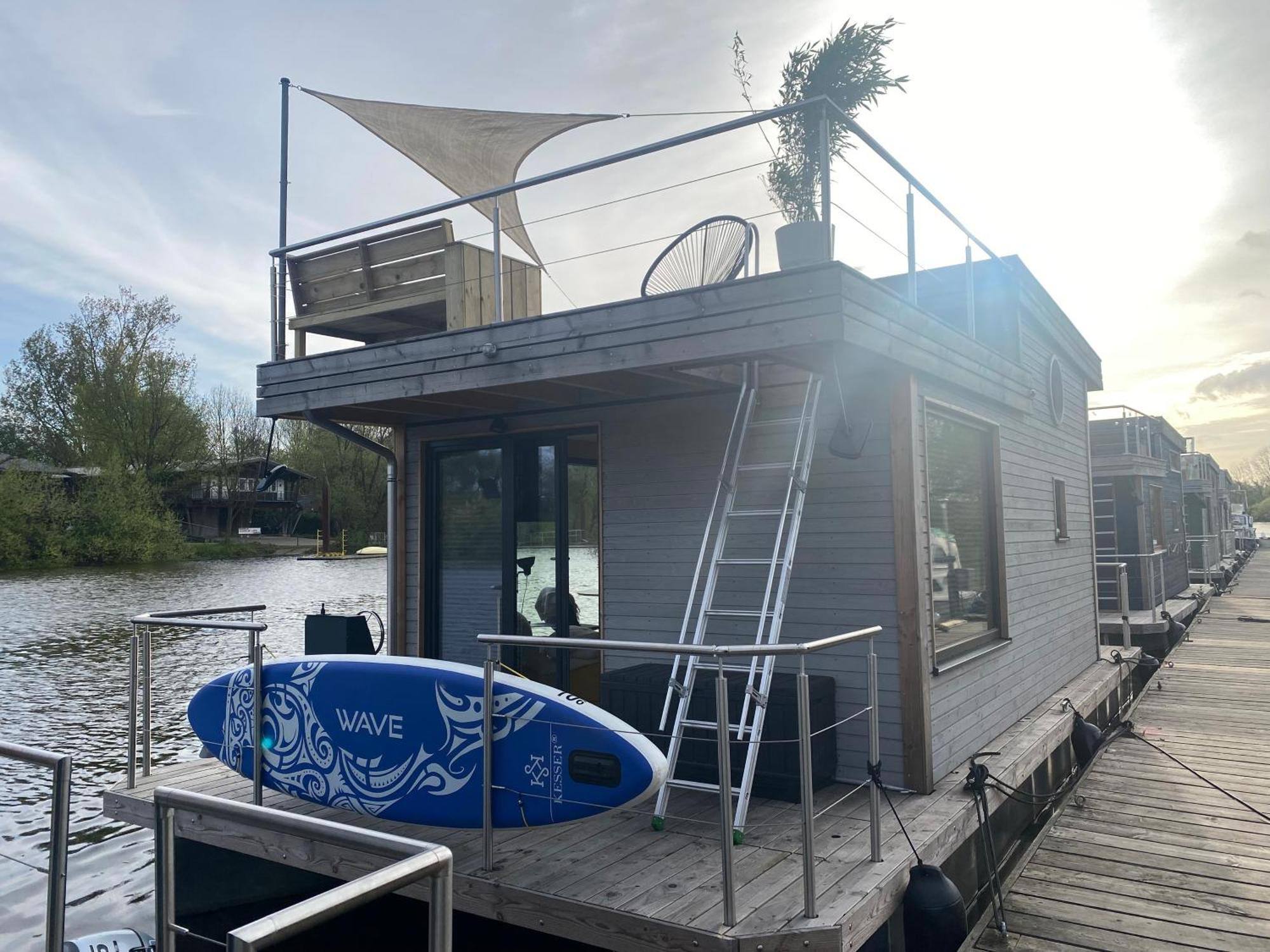 Hausboot Off Im Diamantgraben An Der Elbe Hotel Hamborg Eksteriør billede
